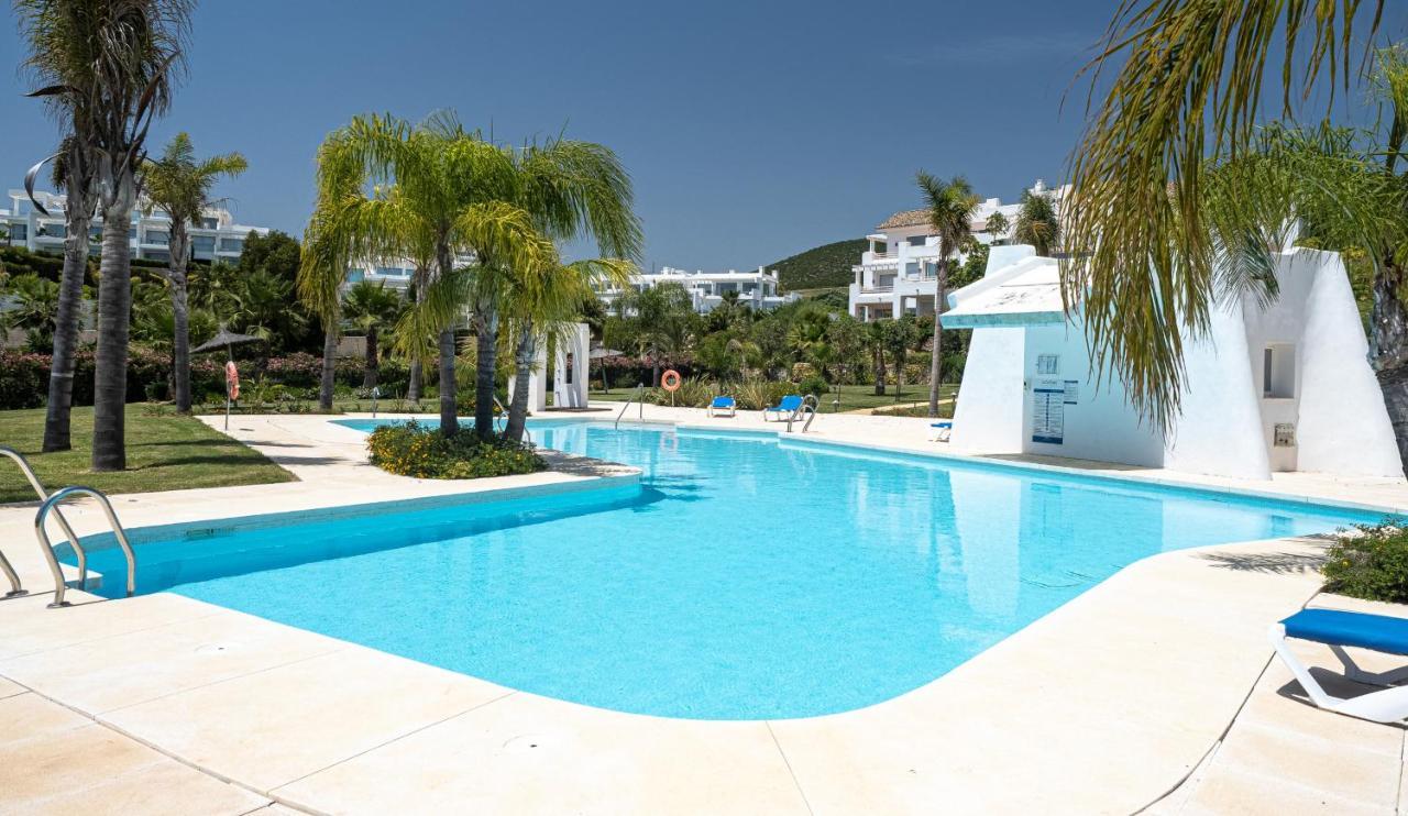Alcazaba Lagoon 2425 Luxury Private Beach Estepona Luaran gambar