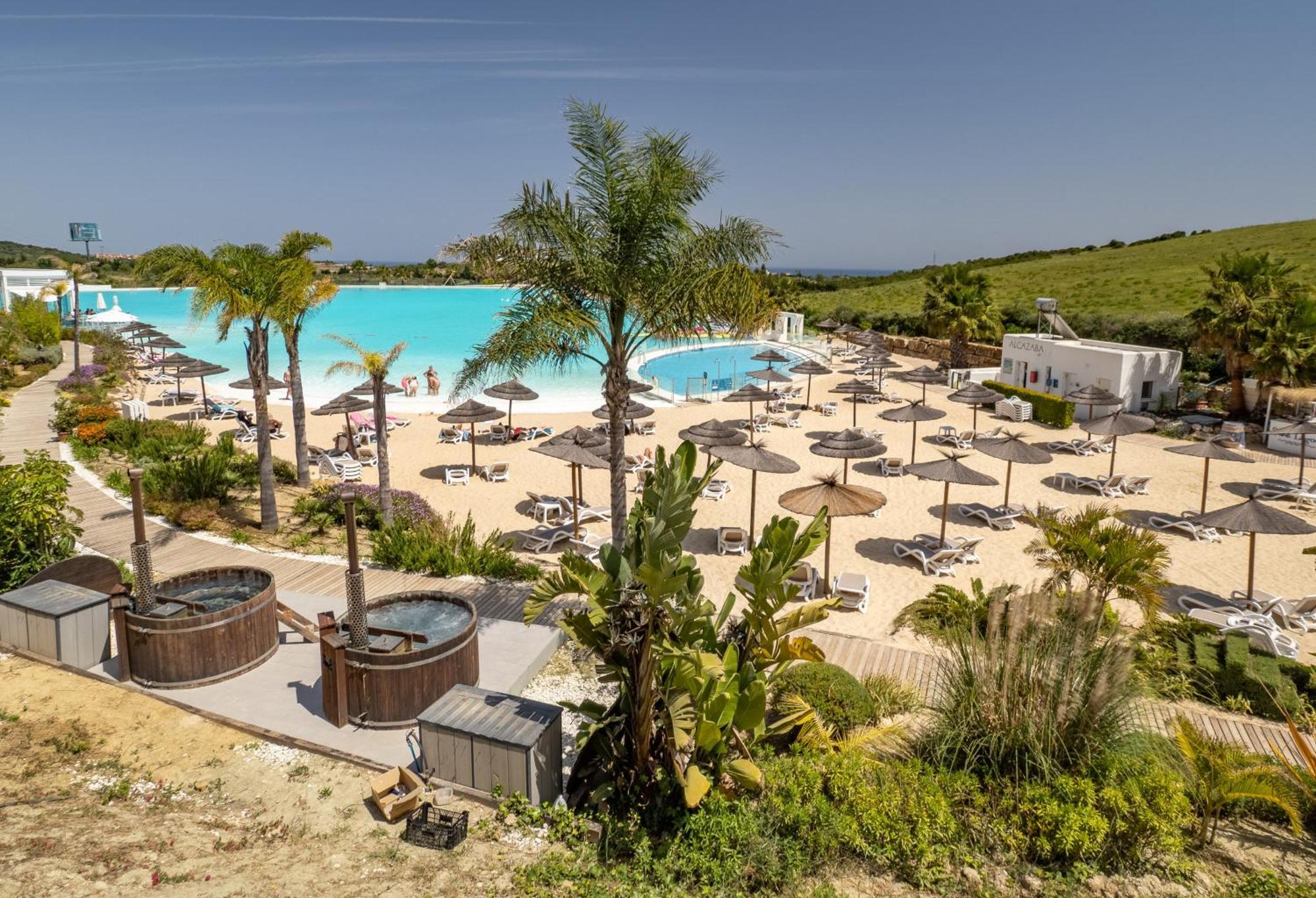 Alcazaba Lagoon 2425 Luxury Private Beach Estepona Luaran gambar