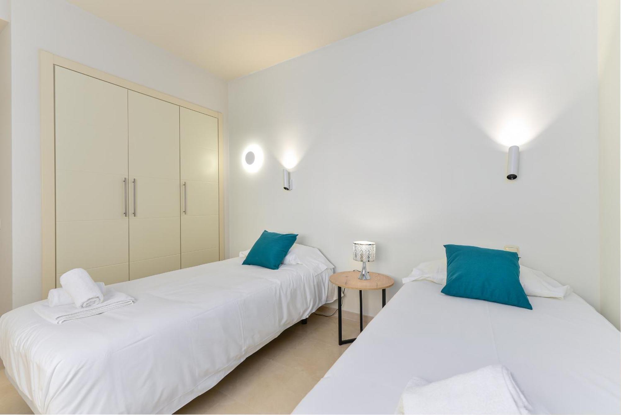 Alcazaba Lagoon 2425 Luxury Private Beach Estepona Luaran gambar
