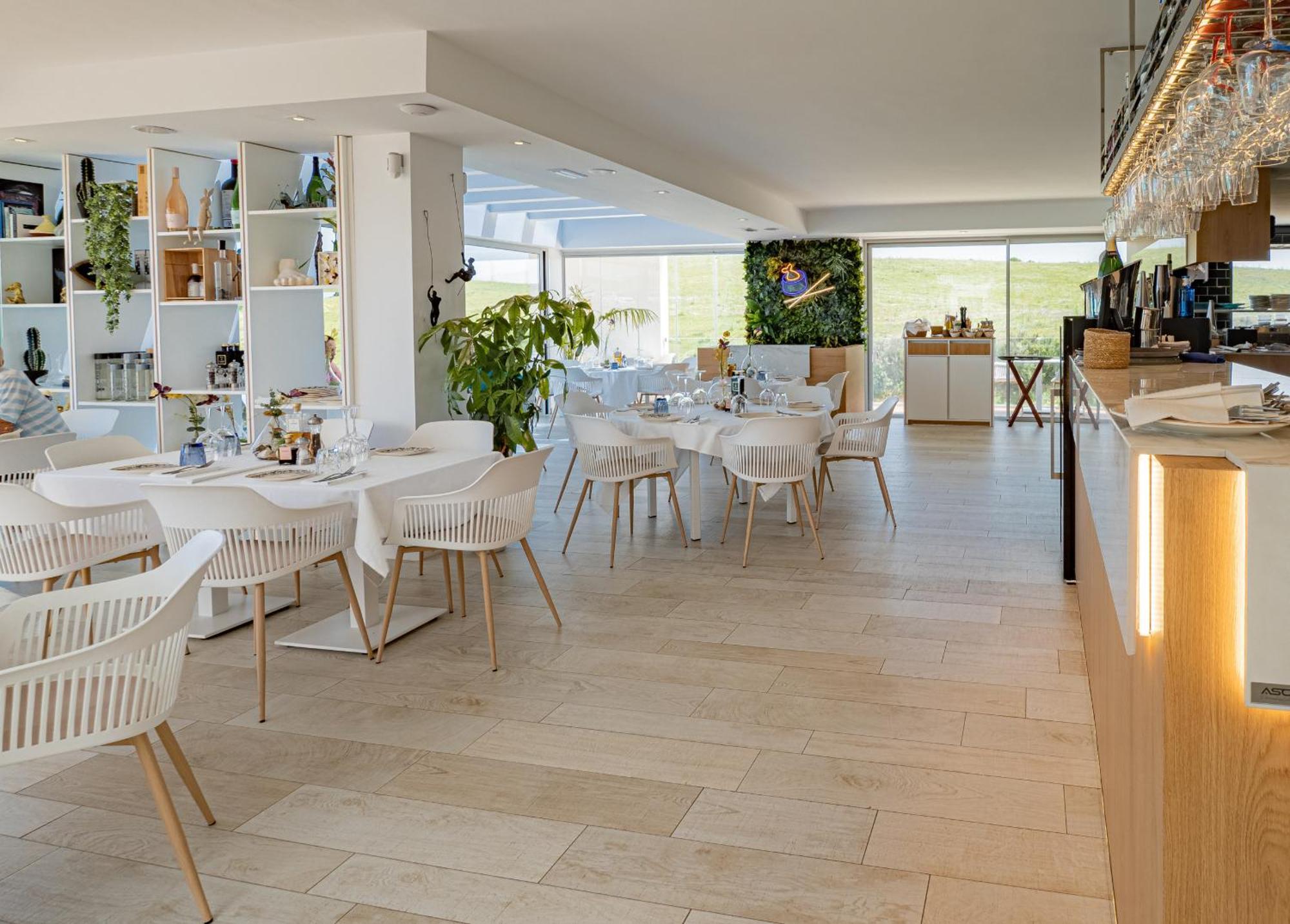 Alcazaba Lagoon 2425 Luxury Private Beach Estepona Luaran gambar