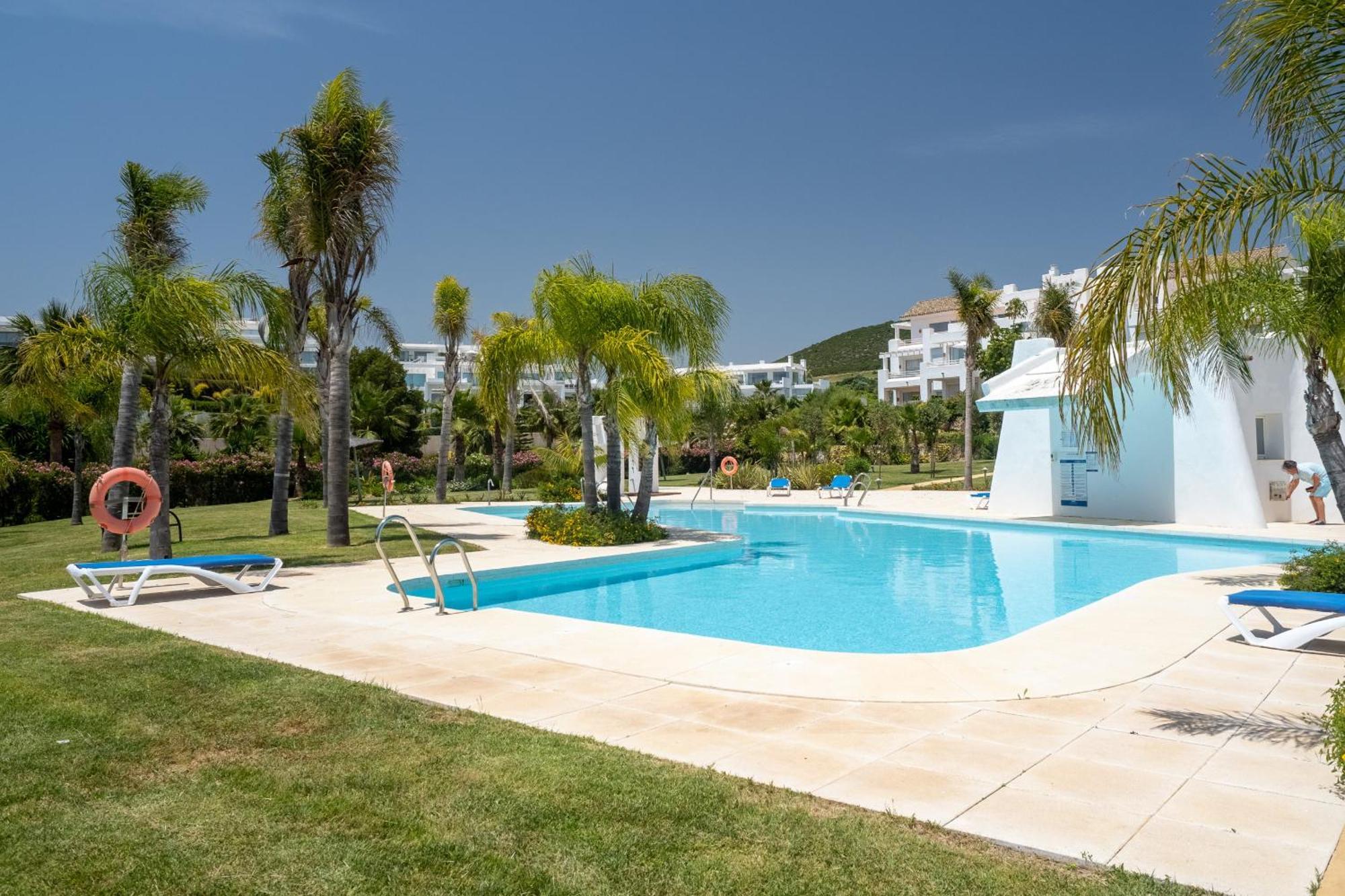 Alcazaba Lagoon 2425 Luxury Private Beach Estepona Luaran gambar